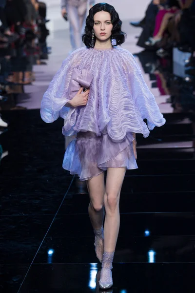 Look 27